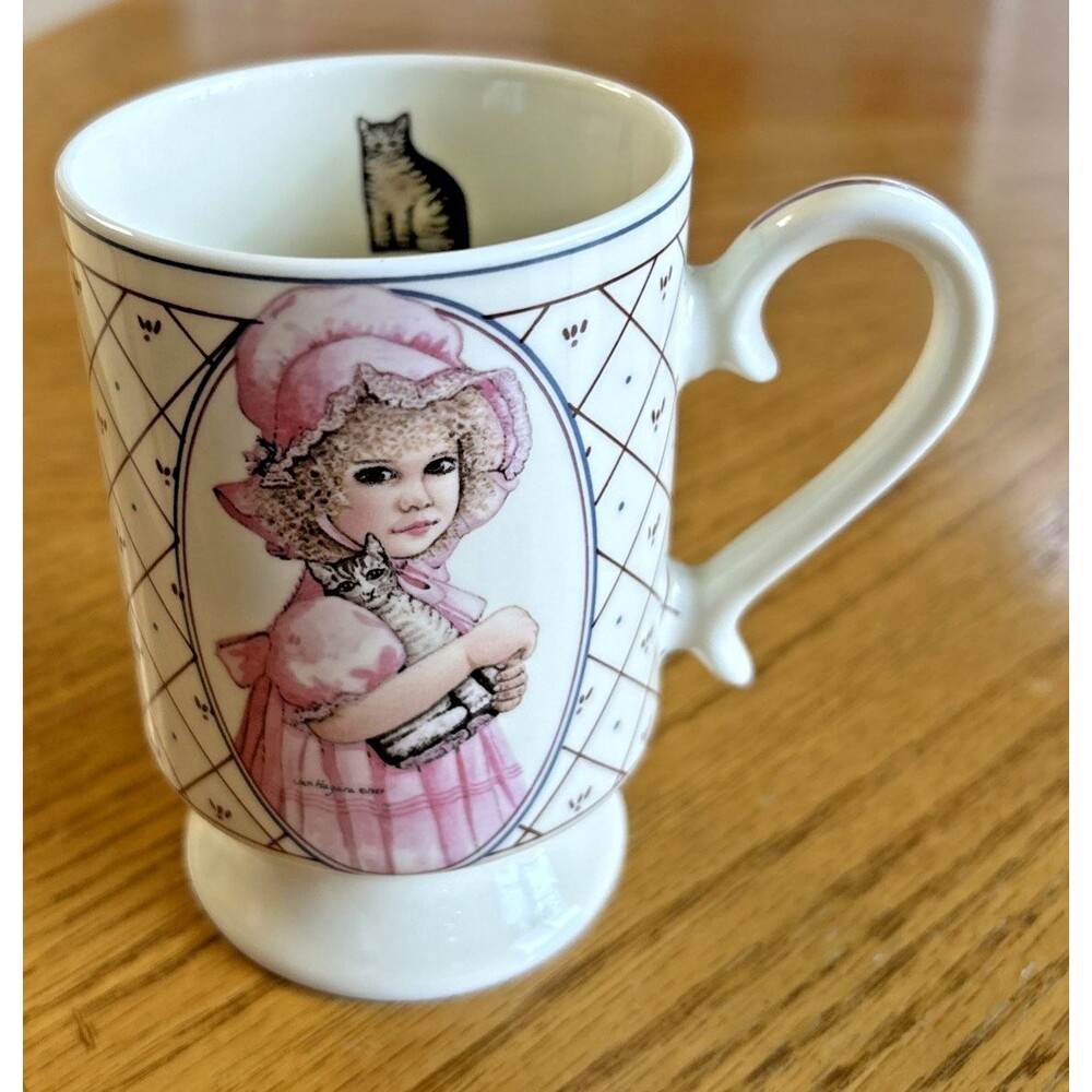 Vintage  Coffee/Tea Mug Jan Hagara "LAUREL"  H3041 #843 1985